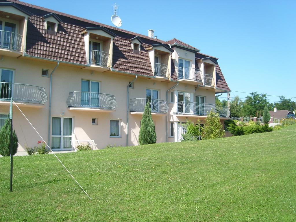 Balla Appartements Zalakaros Bagian luar foto
